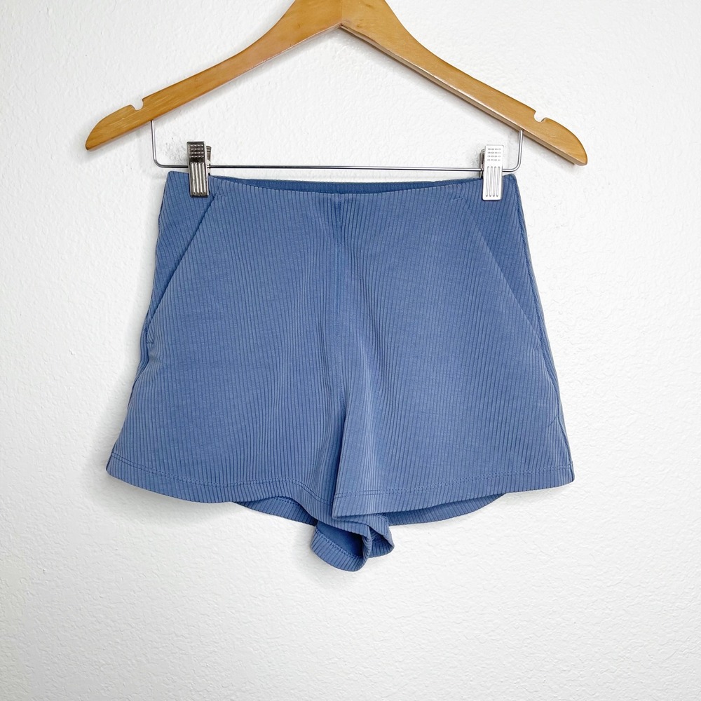 Lululemon Ribbed Softstreme High-Rise Athletic Shorts 2" Inseam Blue Size 4